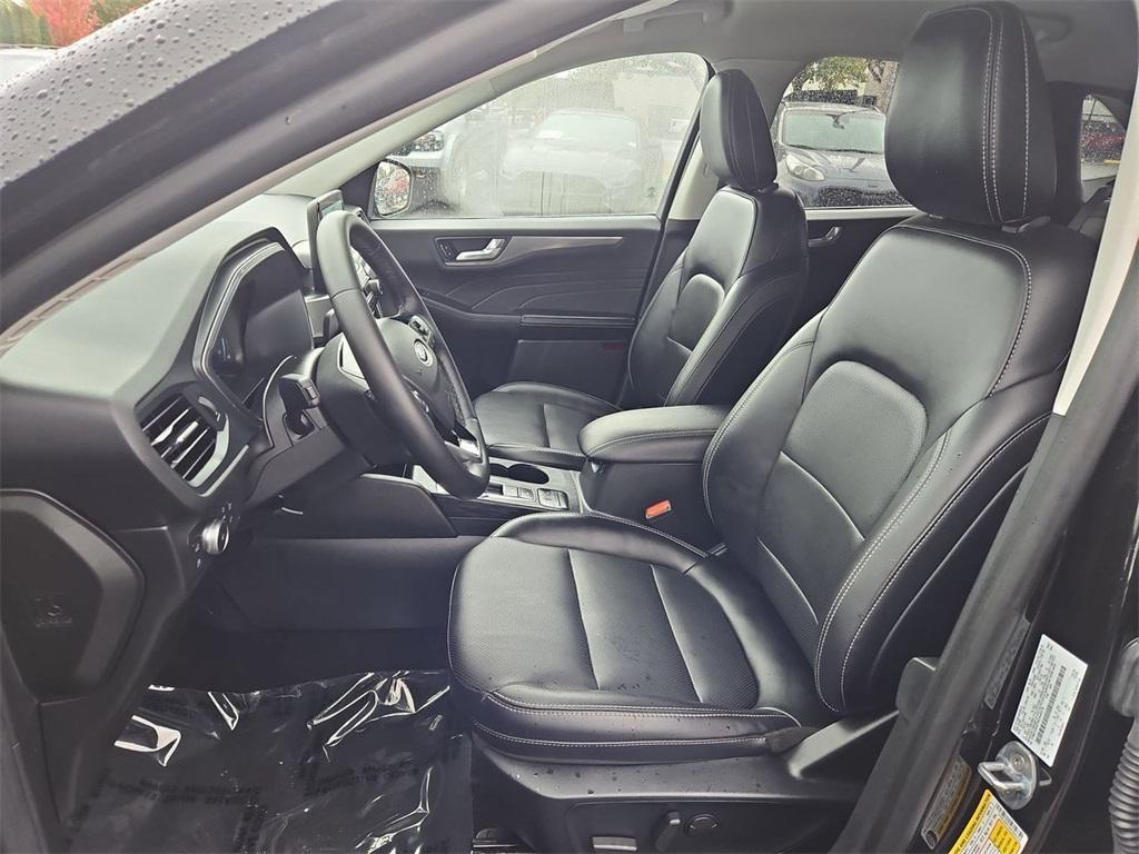used 2022 Ford Escape car, priced at $24,915