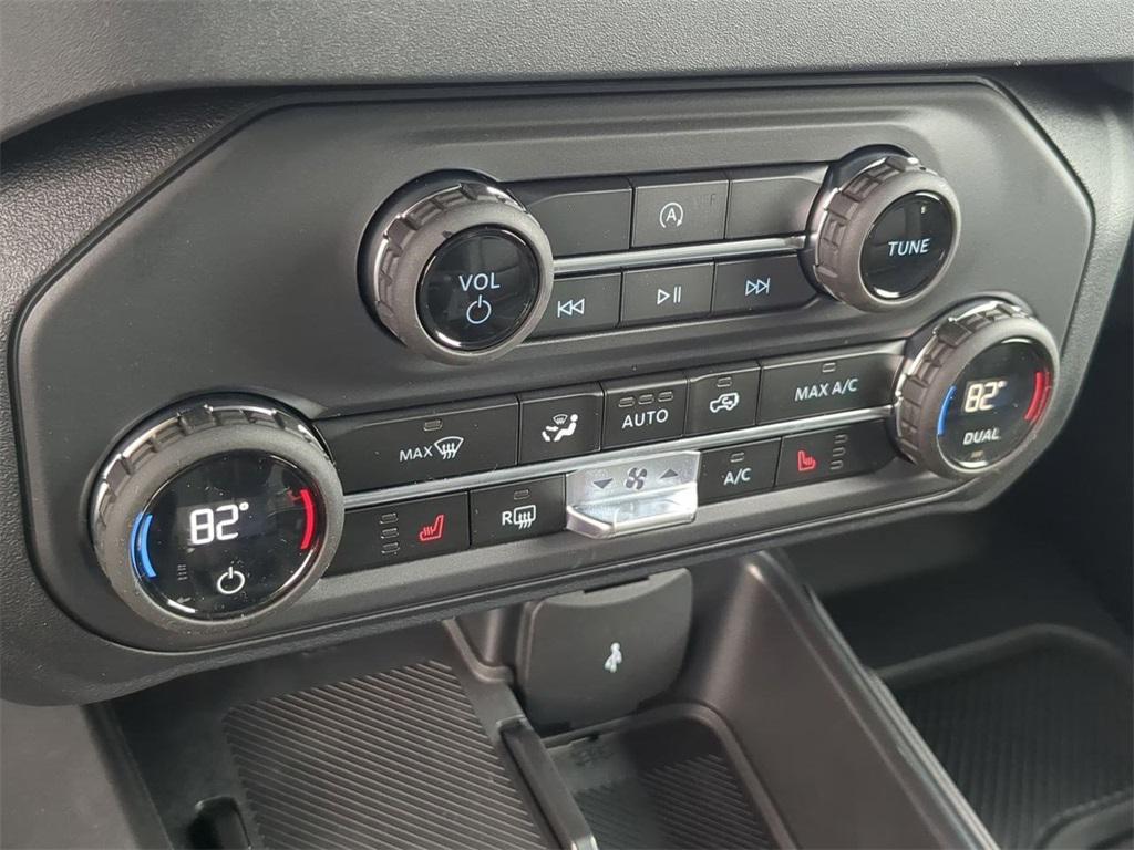 new 2025 Ford Bronco car, priced at $45,265