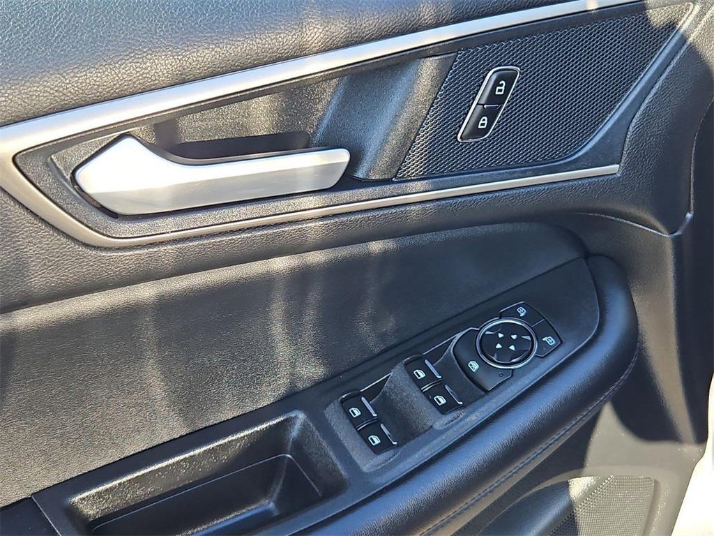 used 2023 Ford Edge car, priced at $20,995