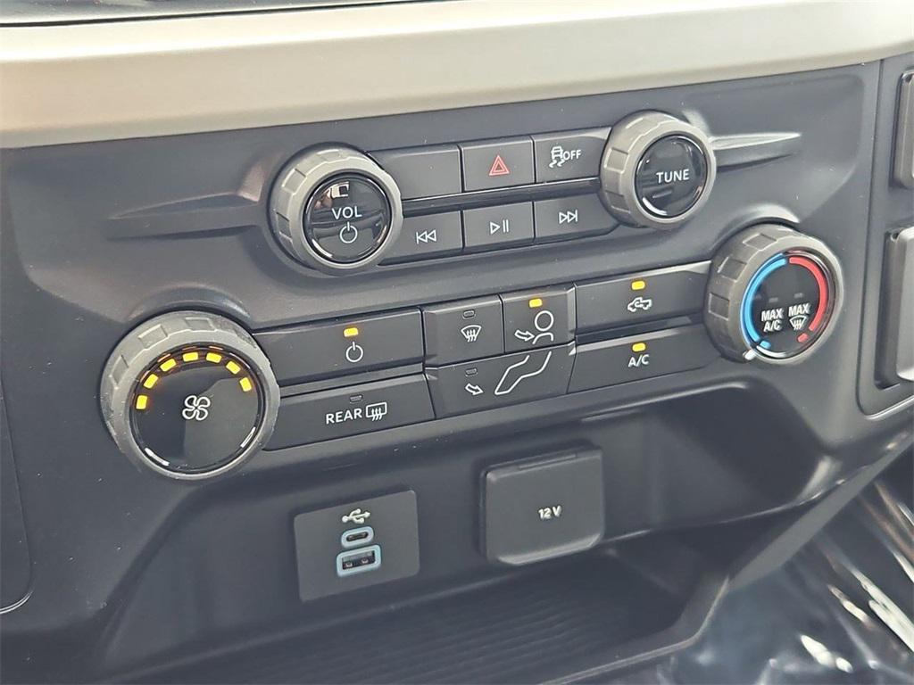new 2025 Ford F-250 car, priced at $71,175