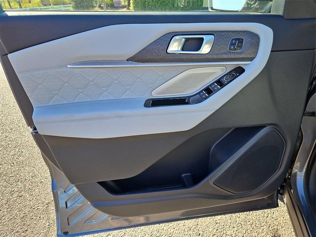 new 2025 Ford Explorer car, priced at $59,845