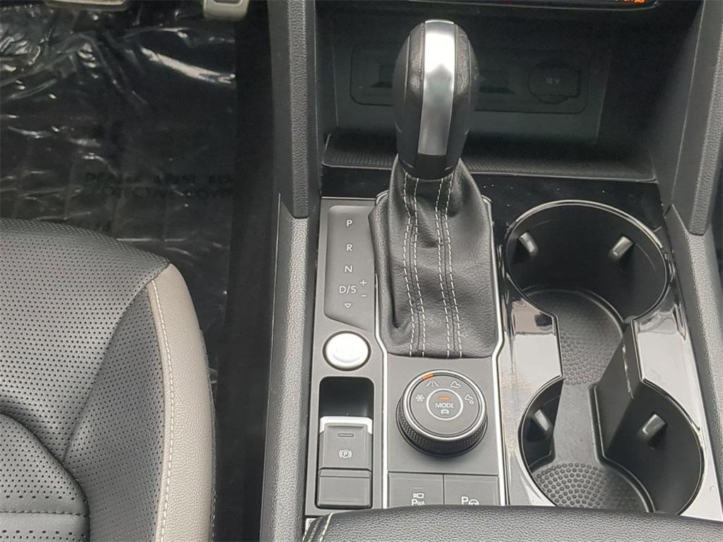 used 2022 Volkswagen Atlas Cross Sport car, priced at $27,995