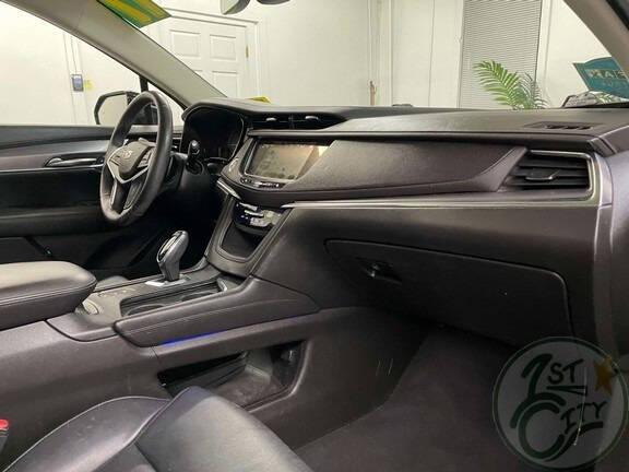 used 2017 Cadillac XT5 car, priced at $17,975