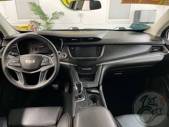 used 2017 Cadillac XT5 car, priced at $17,975