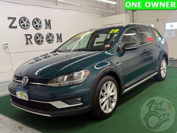 used 2019 Volkswagen Golf Alltrack car, priced at $23,875