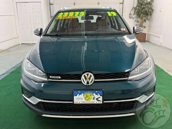 used 2019 Volkswagen Golf Alltrack car, priced at $23,875