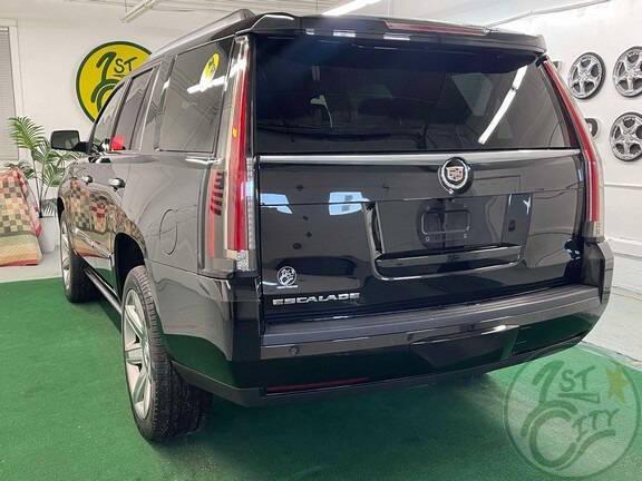 used 2015 Cadillac Escalade car, priced at $29,975