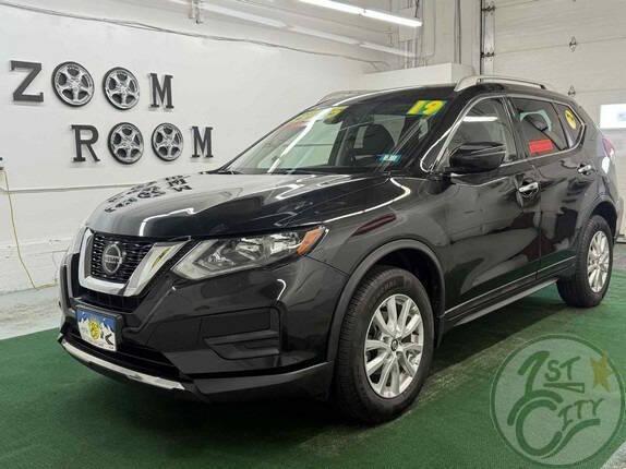 used 2019 Nissan Rogue car, priced at $15,975