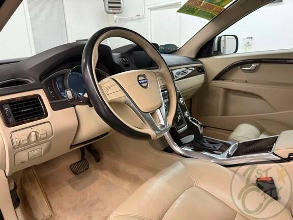 used 2015 Volvo XC70 car, priced at $17,975