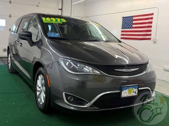 used 2019 Chrysler Pacifica car, priced at $16,975