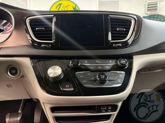 used 2019 Chrysler Pacifica car, priced at $16,975