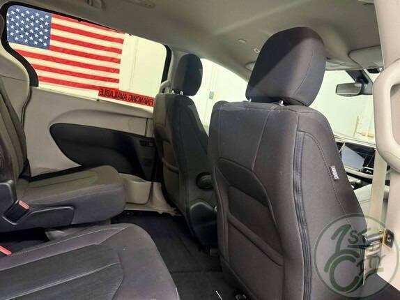 used 2019 Chrysler Pacifica car, priced at $16,975