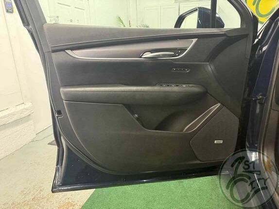 used 2017 Cadillac XT5 car, priced at $19,875