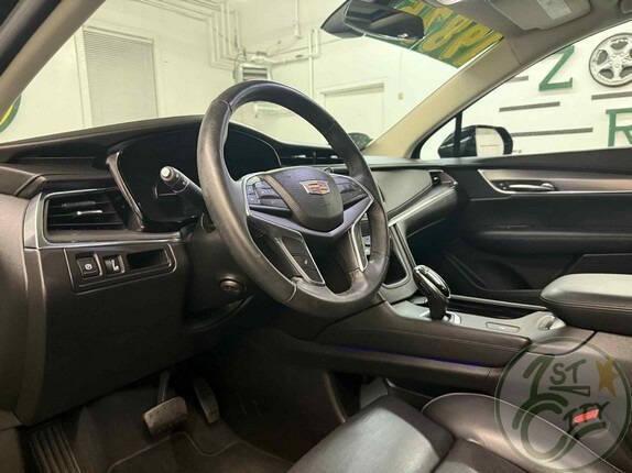 used 2017 Cadillac XT5 car, priced at $19,875