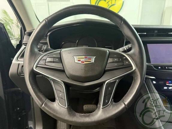 used 2017 Cadillac XT5 car, priced at $19,875