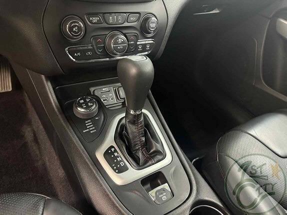 used 2017 Jeep Cherokee car, priced at $13,575