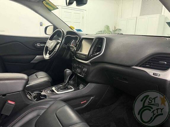 used 2017 Jeep Cherokee car, priced at $13,575