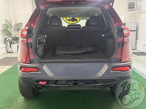 used 2017 Jeep Cherokee car, priced at $13,575