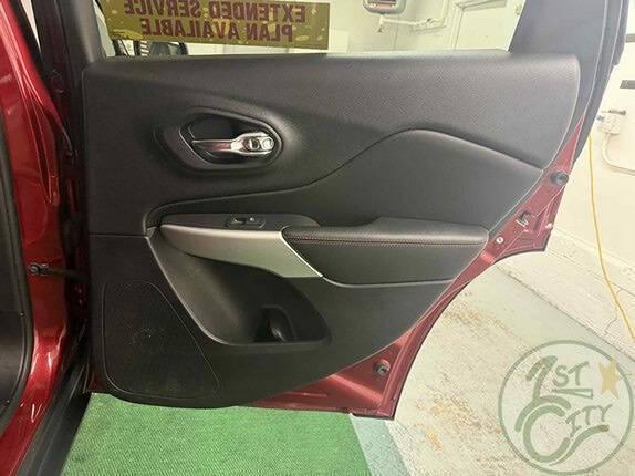 used 2017 Jeep Cherokee car, priced at $13,575