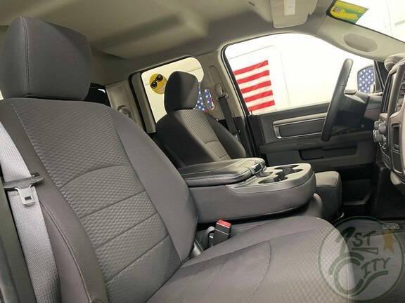 used 2019 Ram 1500 Classic car, priced at $29,975