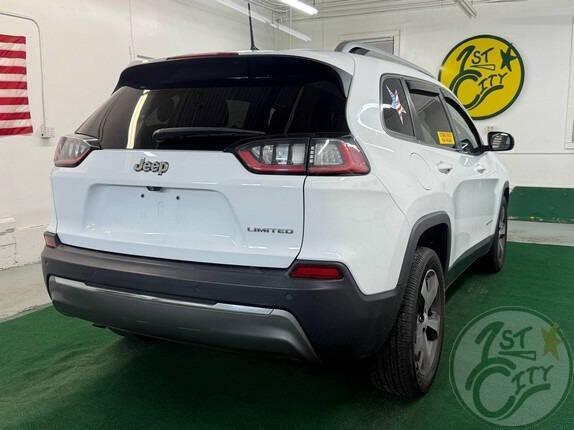 used 2019 Jeep Cherokee car, priced at $13,875