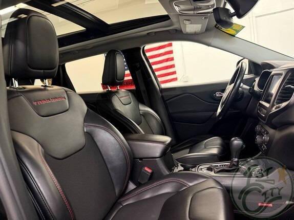 used 2020 Jeep Cherokee car, priced at $25,875