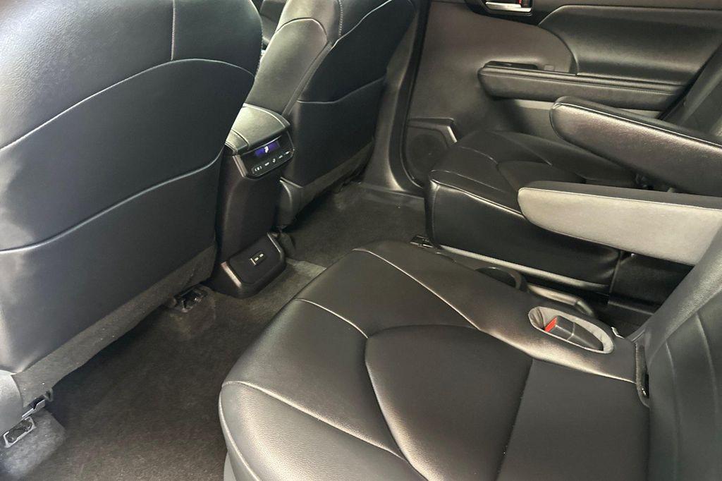 used 2023 Toyota Highlander car, priced at $37,500