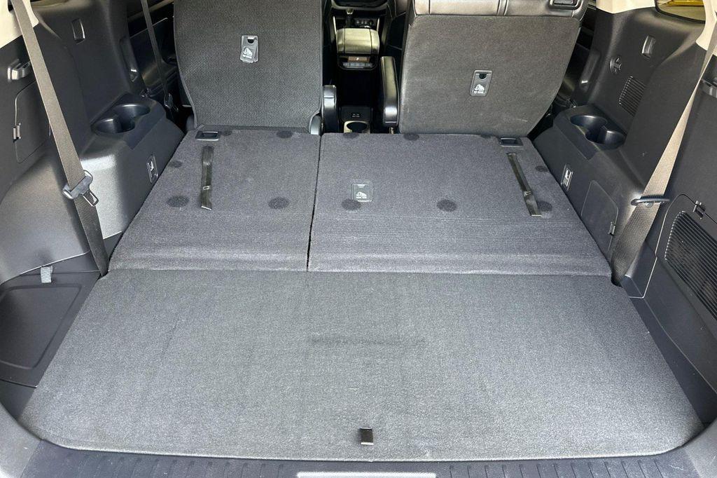 used 2023 Toyota Highlander car, priced at $37,500