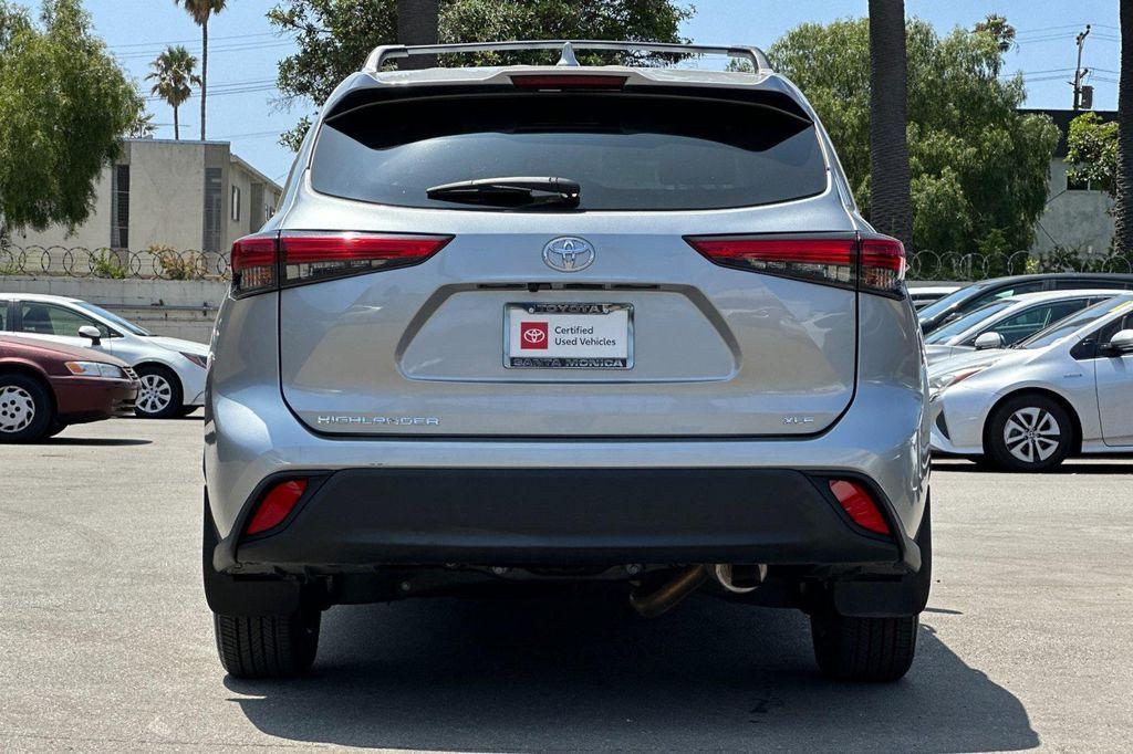 used 2023 Toyota Highlander car, priced at $37,500