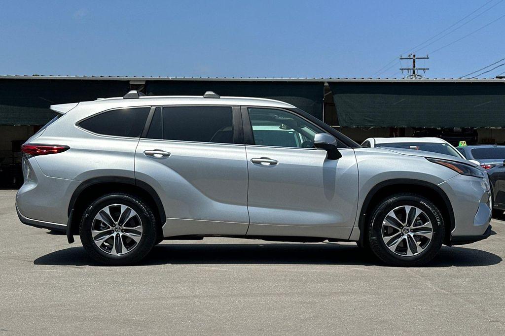 used 2023 Toyota Highlander car, priced at $37,500