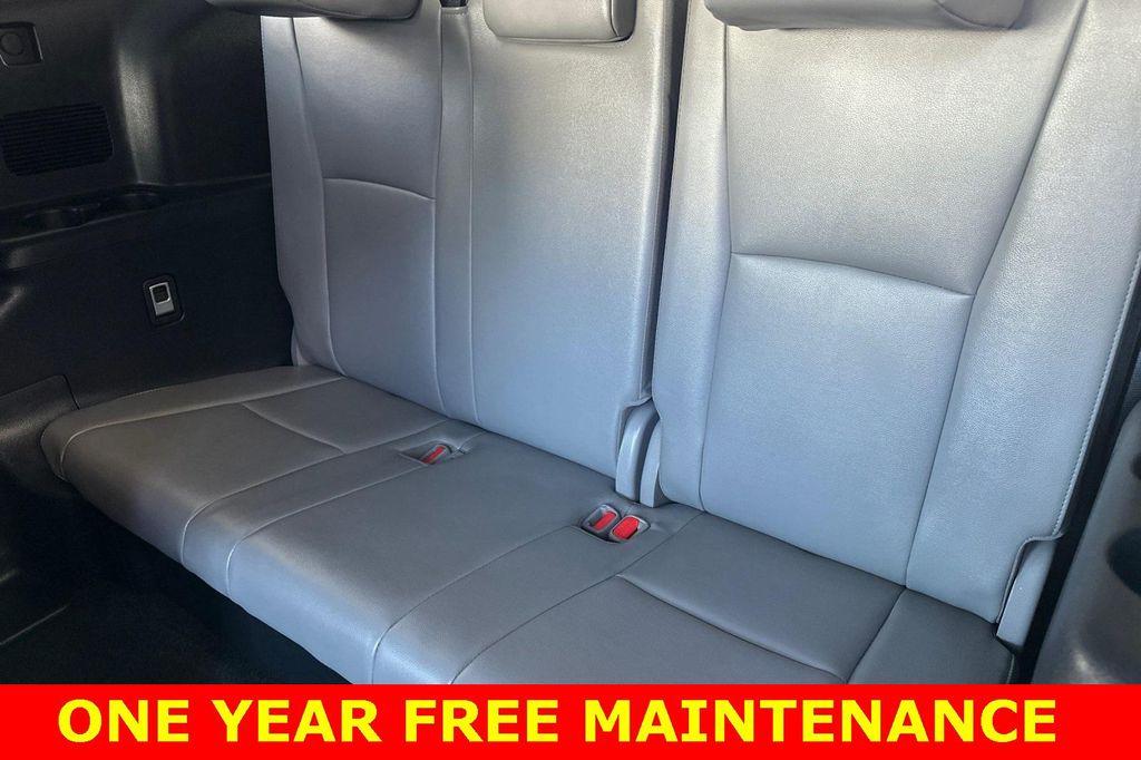 used 2023 Toyota Highlander car, priced at $41,200
