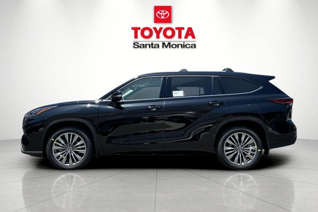 new 2025 Toyota Highlander car, priced at $55,018