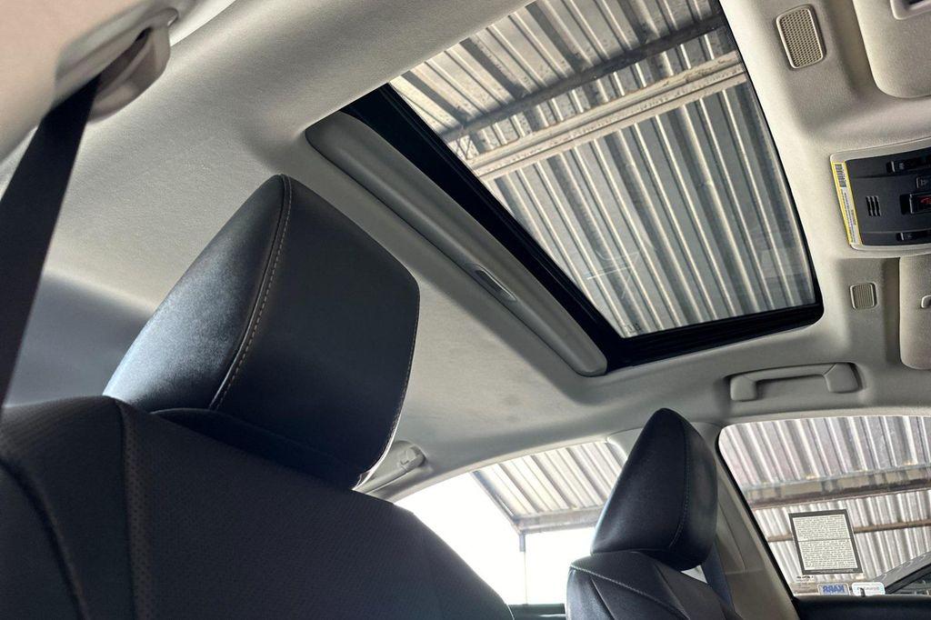used 2021 Lexus ES 300h car, priced at $32,100