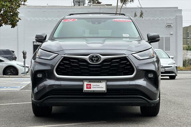 used 2024 Toyota Highlander car, priced at $39,500