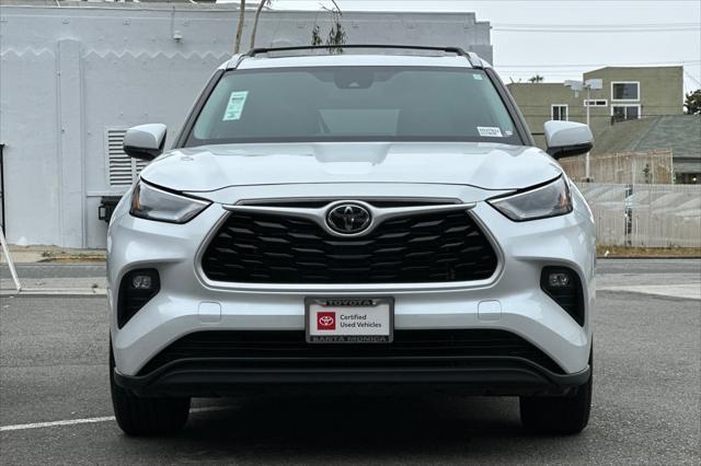 used 2023 Toyota Highlander car, priced at $34,455