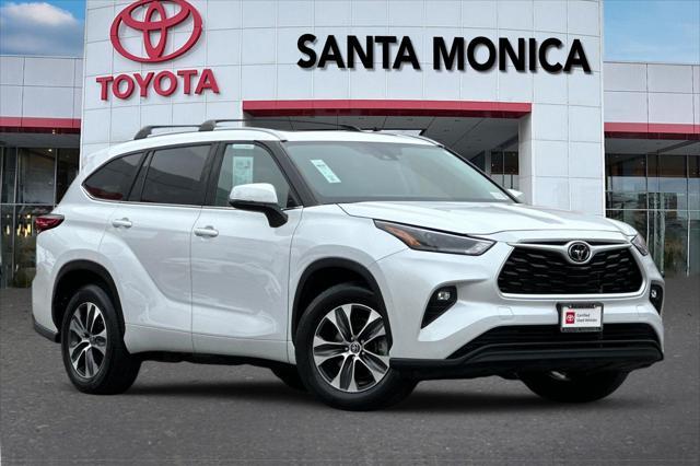 used 2023 Toyota Highlander car, priced at $34,455