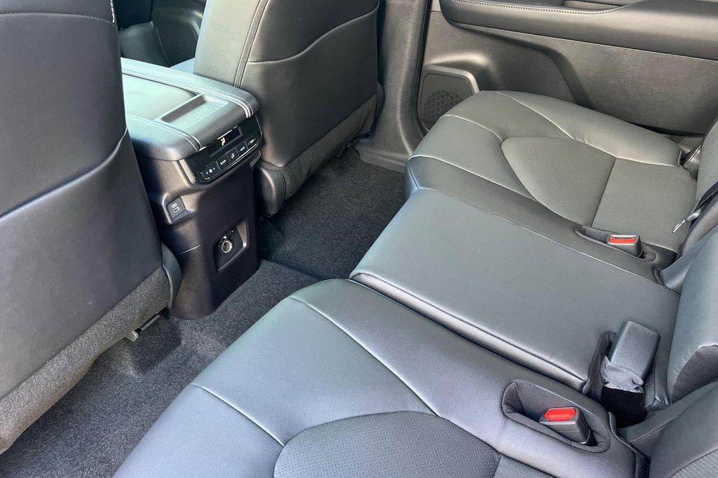 new 2025 Toyota Grand Highlander Hybrid car, priced at $52,107