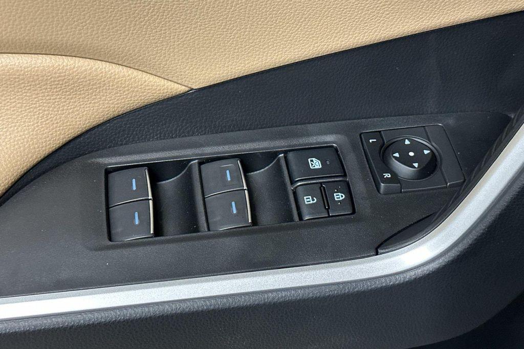 new 2025 Toyota RAV4 Hybrid car, priced at $39,733