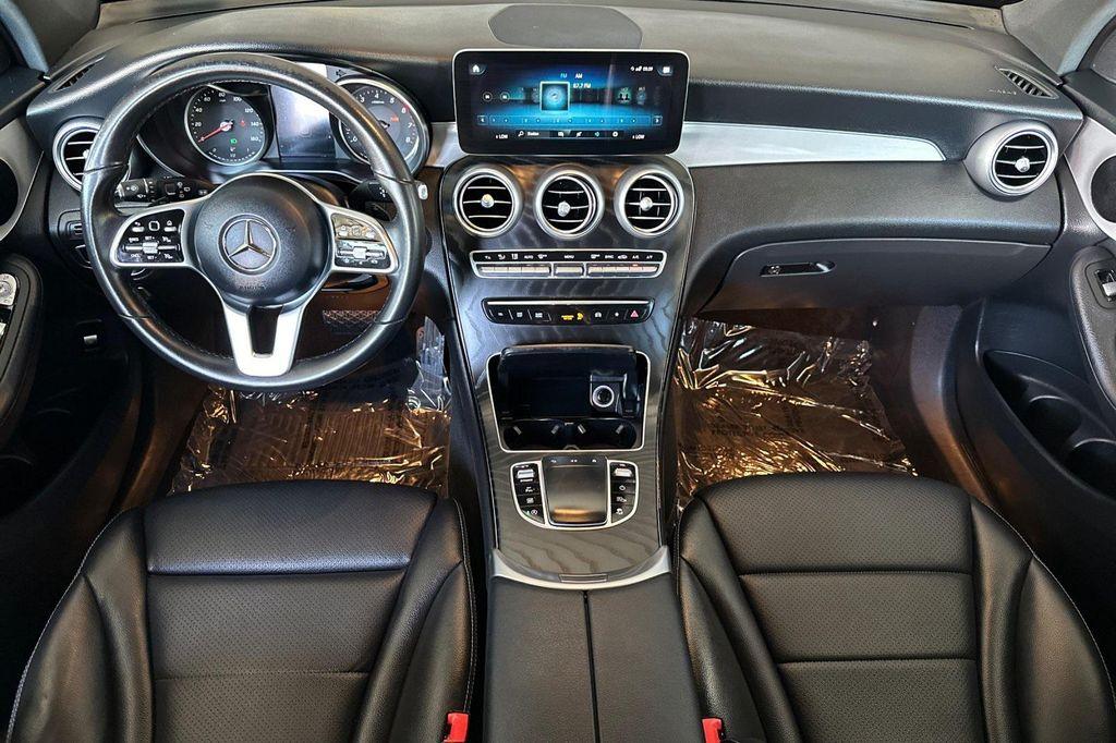 used 2021 Mercedes-Benz GLC 300 car