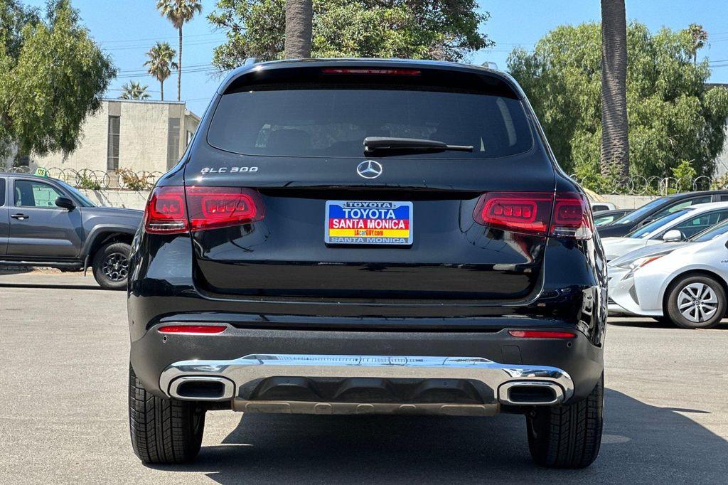 used 2021 Mercedes-Benz GLC 300 car