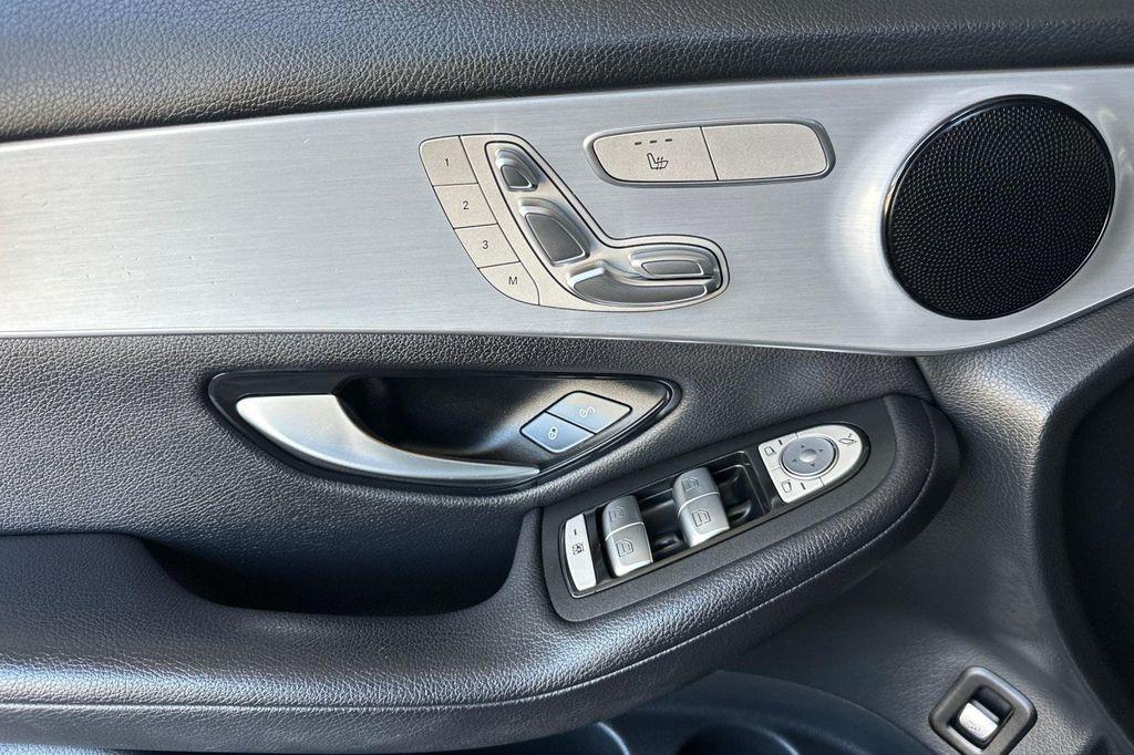 used 2021 Mercedes-Benz GLC 300 car