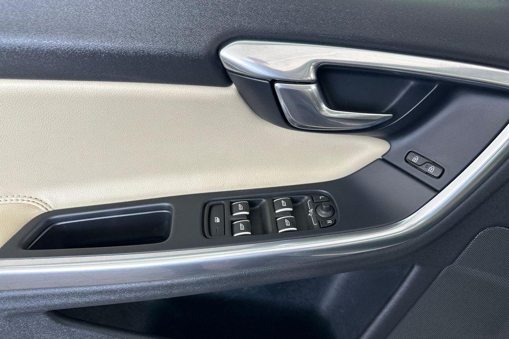 used 2018 Volvo S60 Inscription car, priced at $16,800
