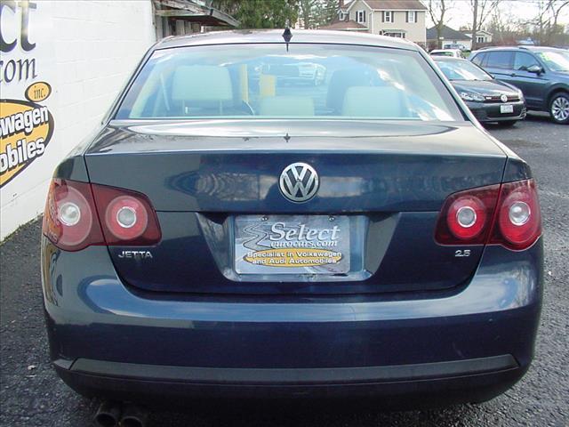 used 2010 Volkswagen Jetta car, priced at $5,690