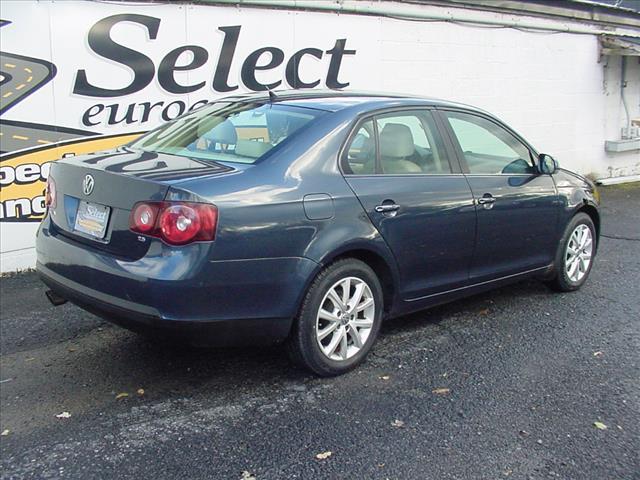 used 2010 Volkswagen Jetta car, priced at $5,690