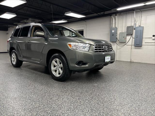 used 2008 Toyota Highlander car, priced at $13,995