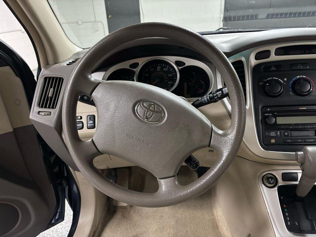 used 2007 Toyota Highlander car, priced at $13,995