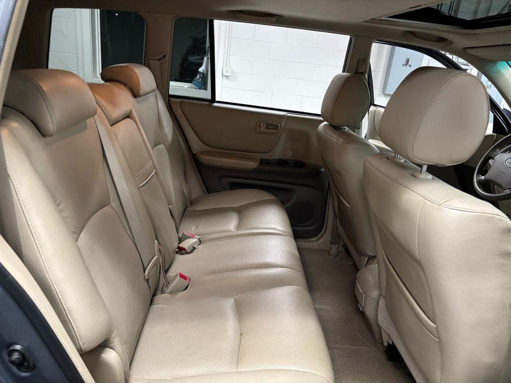 used 2007 Toyota Highlander car, priced at $13,995