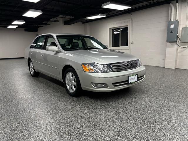 used 2001 Toyota Avalon car, priced at $10,995