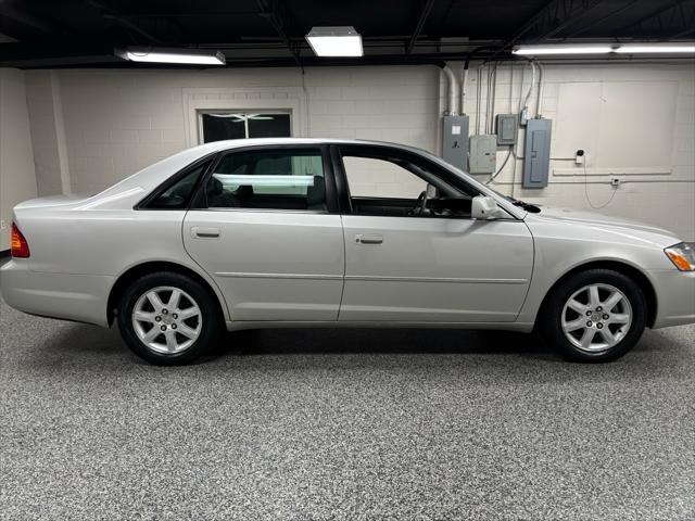 used 2001 Toyota Avalon car, priced at $10,995