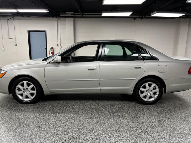 used 2001 Toyota Avalon car, priced at $10,995